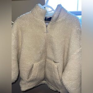 SUPER cute NIKE Sherpa zip up